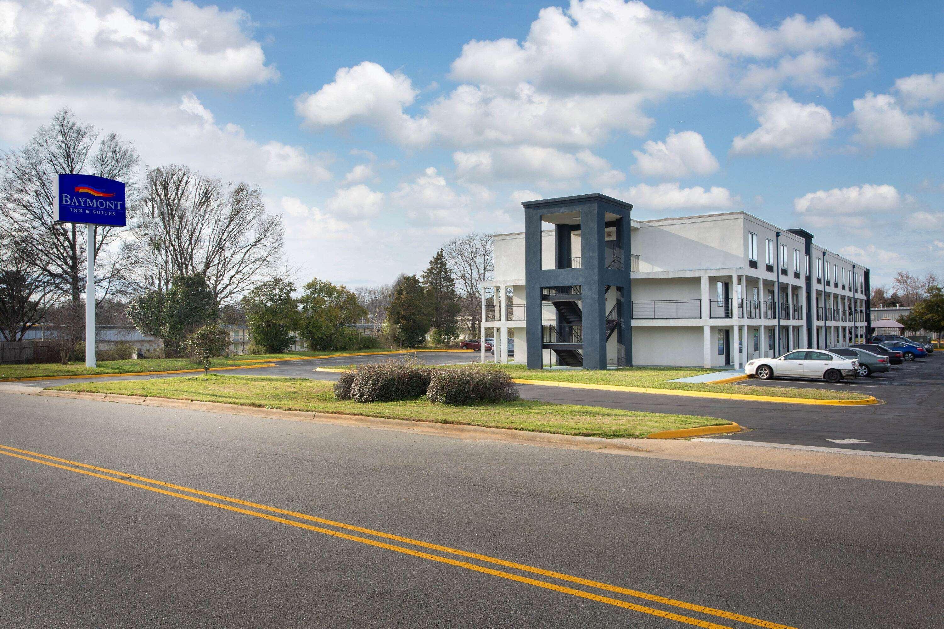 Baymont By Wyndham Charlotte University Exteriér fotografie